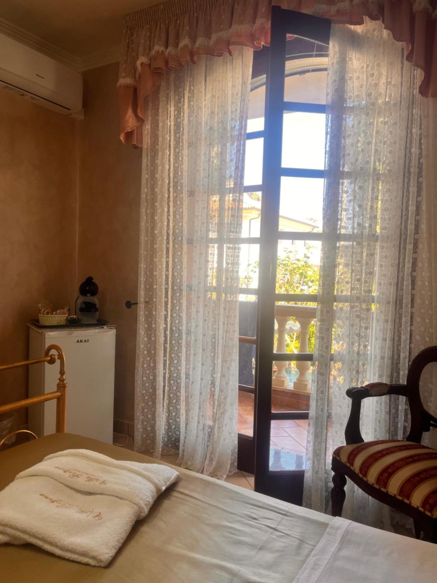 B&B Villa Regina Santa Domenica  Bagian luar foto